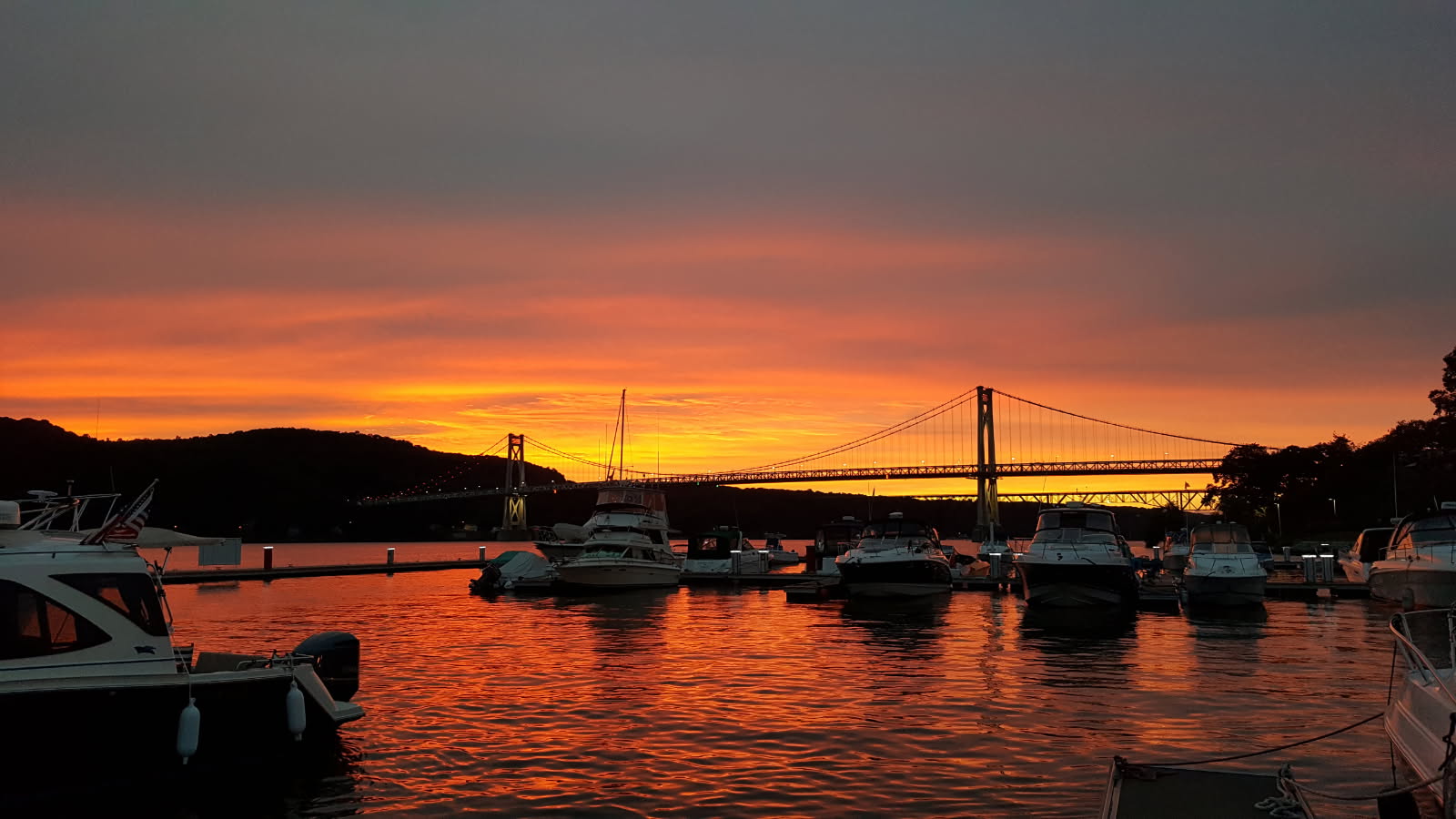 Sunset over the Hudson River from the docks of Shadows Marina in Poughkeepsie