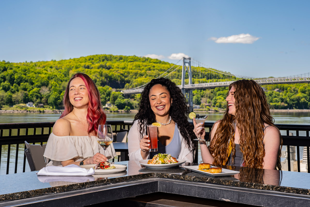 Shadows-on-the-Hudson-Summer2026-lunch-models-4