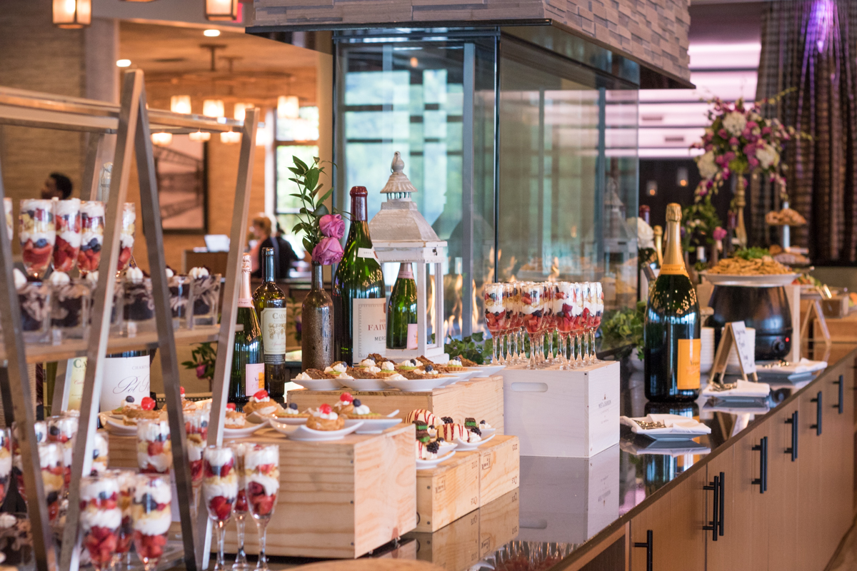 Brunch and drink display set up inside Shadows on the Hudson.